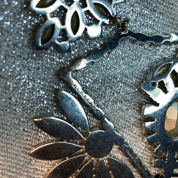 BURBERRY LJ🌼DAISY T Drop Earring🔥Asymmetrical LOOK🌼Retail $995🔥NWT/Box🎁ROSE - Picture 8 of 17